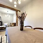 Apartment Nuit D'or - Vintage 97 - Sejour & Pro